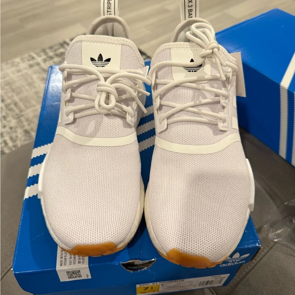Men’s Adidas NMD R1 primeblue
